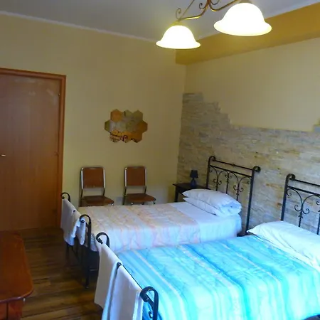 Nocleg ze śniadaniem Massari 3*