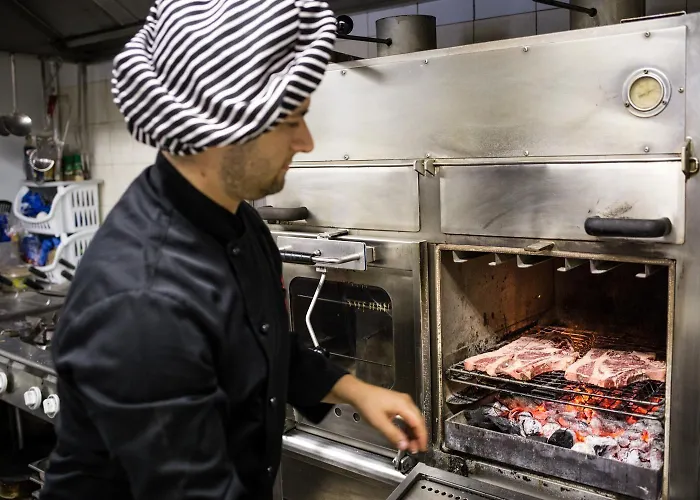 Alojamento de Acomodação e Pequeno-almoço Massari